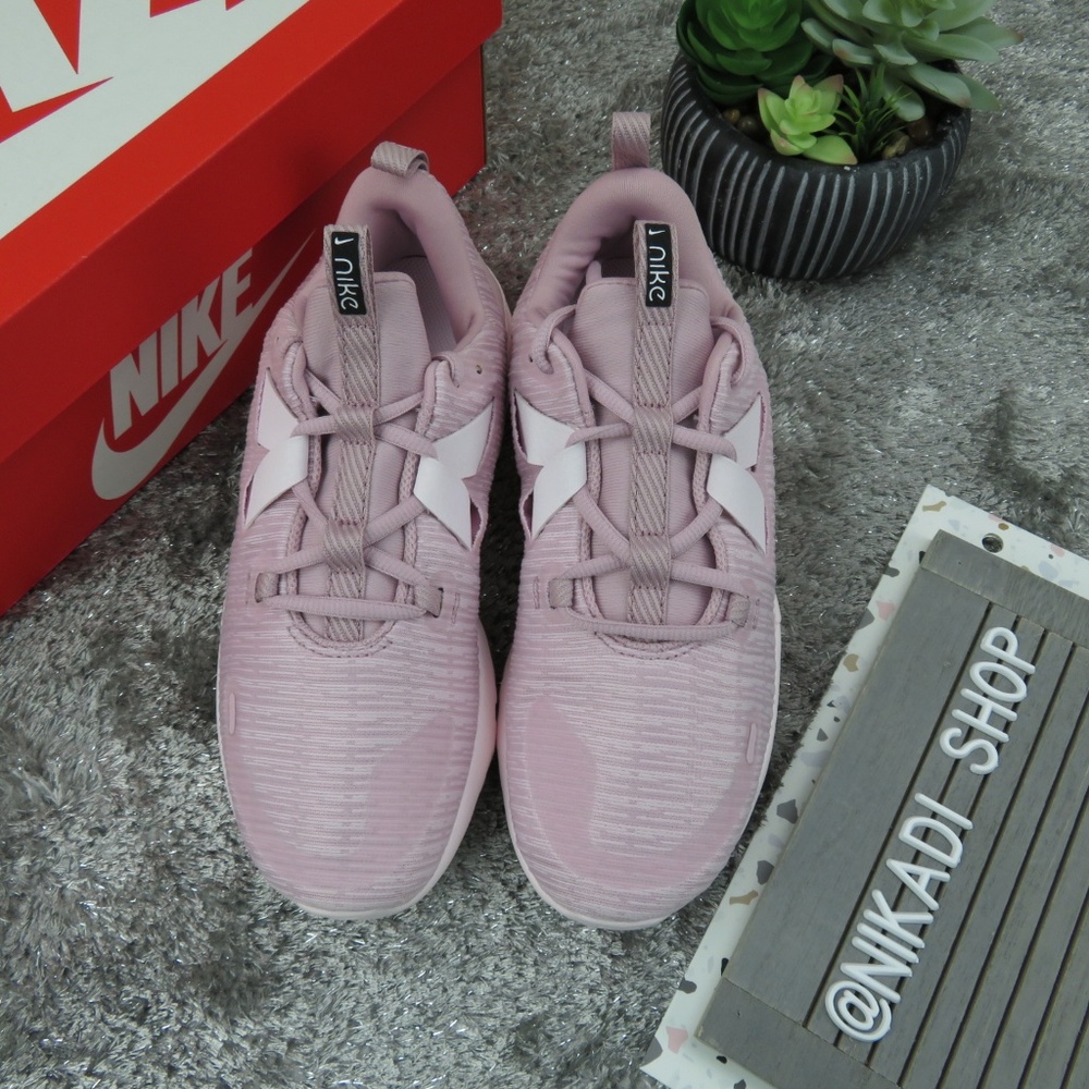 Nike Renew Sneakers - Picture 3 of 5